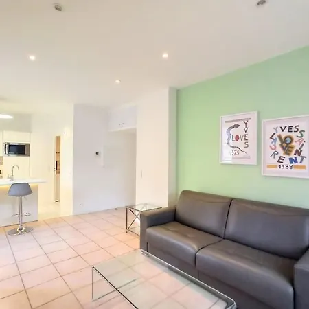 Appartamento Viva Riviera Overviewing Rue Hoche Cannes